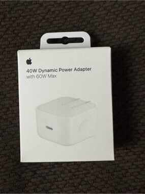 Apple 40W Dynamic Power Adapter White